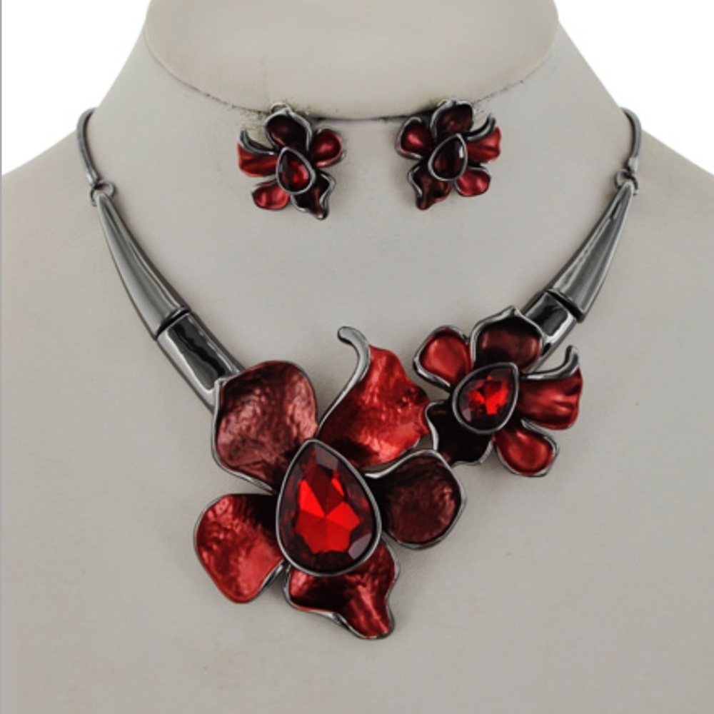 Beautiful red necklace bracelet earrings set